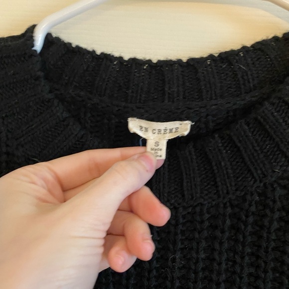 SOLD Vici Collection Black Cropped Sweater - Picture 4 of 6